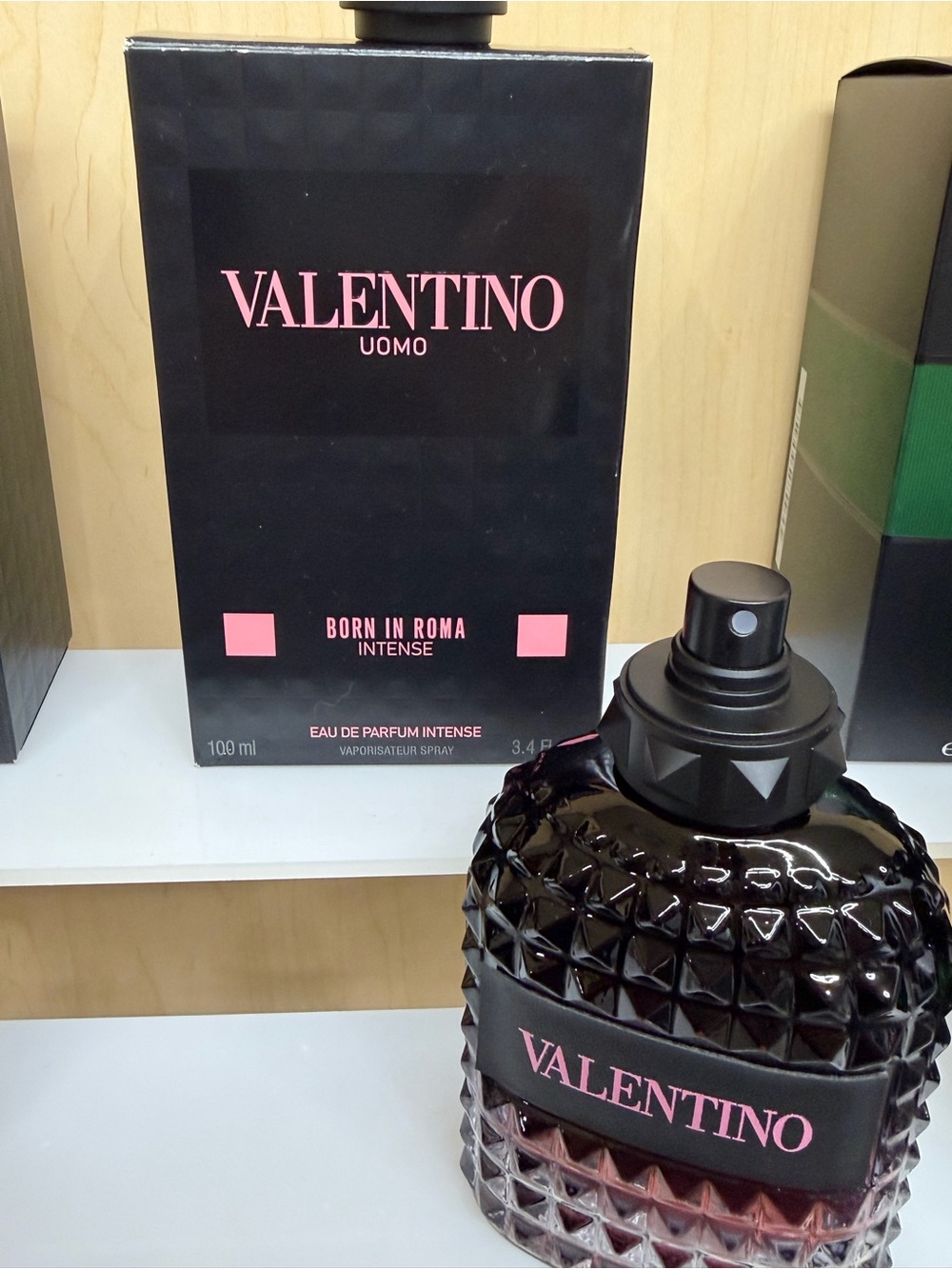 MENS Valentino Born in Roma Intense Eau de Parfum -VARIOUS